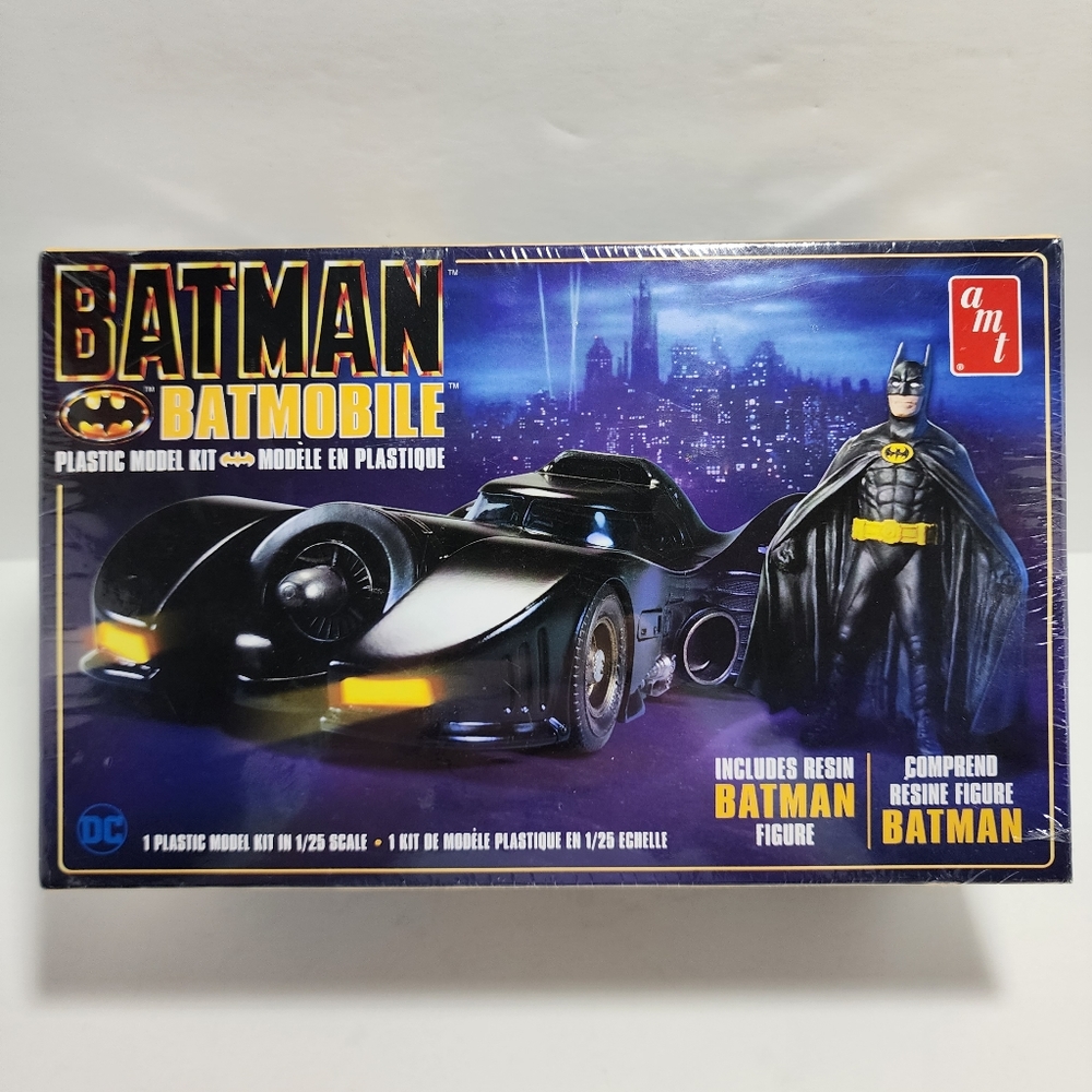 New! AMT × Jada Toys DC Die-Cast Batman & '89 Batmobile Model Kit | Scale 1:24